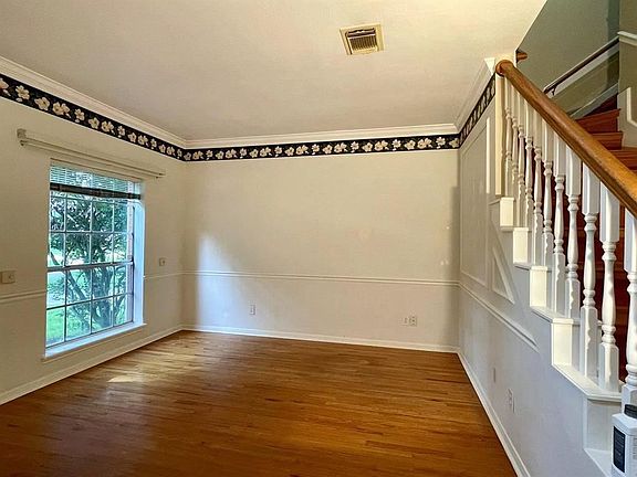 4th image of 510 Birch Hill Dr