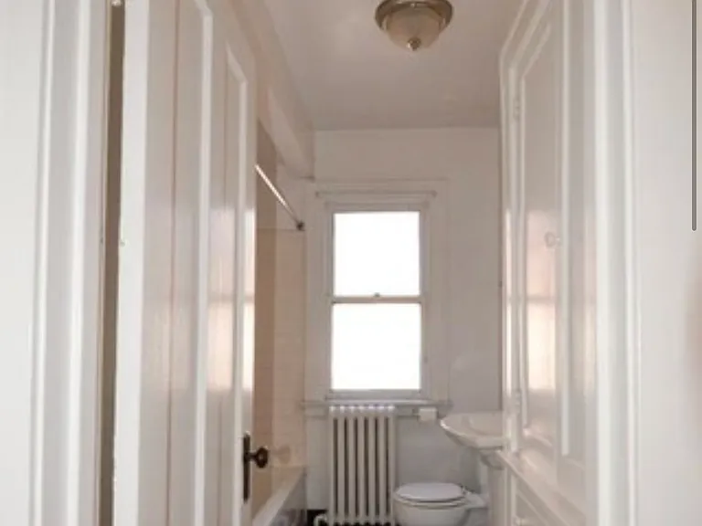 928 S Humphrey Ave #2N — Photo 9