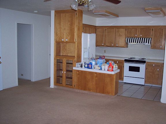 4th image of 2465 Ironwood Ave