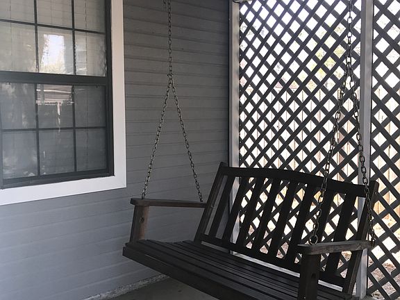 3rd image of 1407 Strickland Cir