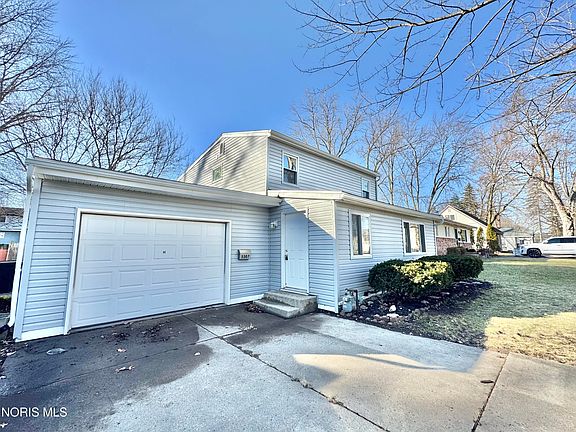 2nd image of 5307 Clover Ln