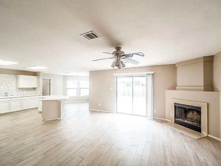1173 Forest Bluff Trl — Photo 4
