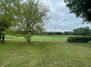 1230 Monterey Dr, Chesterton, IN