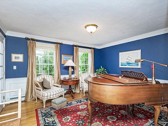 5th image of 5 Blais Farm Rd