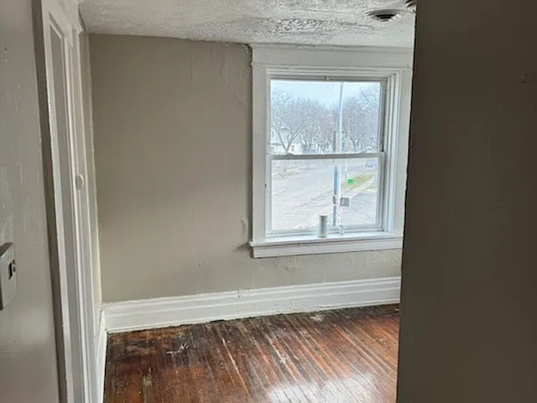 483-501 Dewey Ave #487-1 — Photo 5
