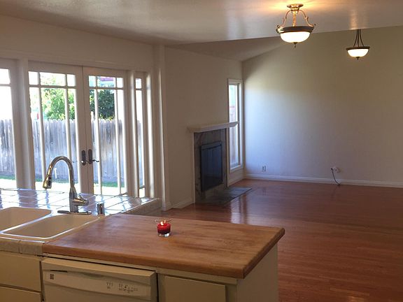 5th image of 627 Shirecrest Ct