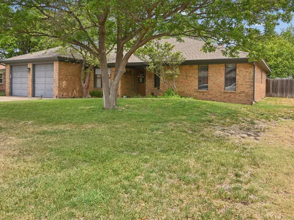 2616 Dogwood Ln, Pampa, TX 79065