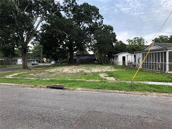 3rd image of 941 Franklin Ave
