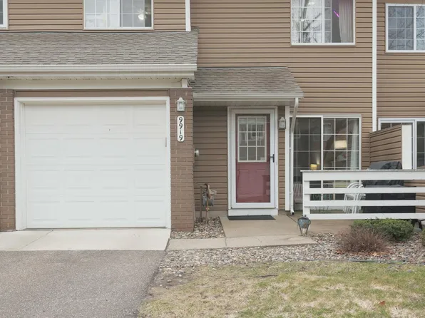 9919 Fillmore St NE, Blaine, MN 55434