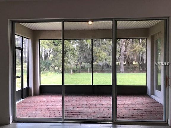 3rd image of 3829 Carrick Bend Dr