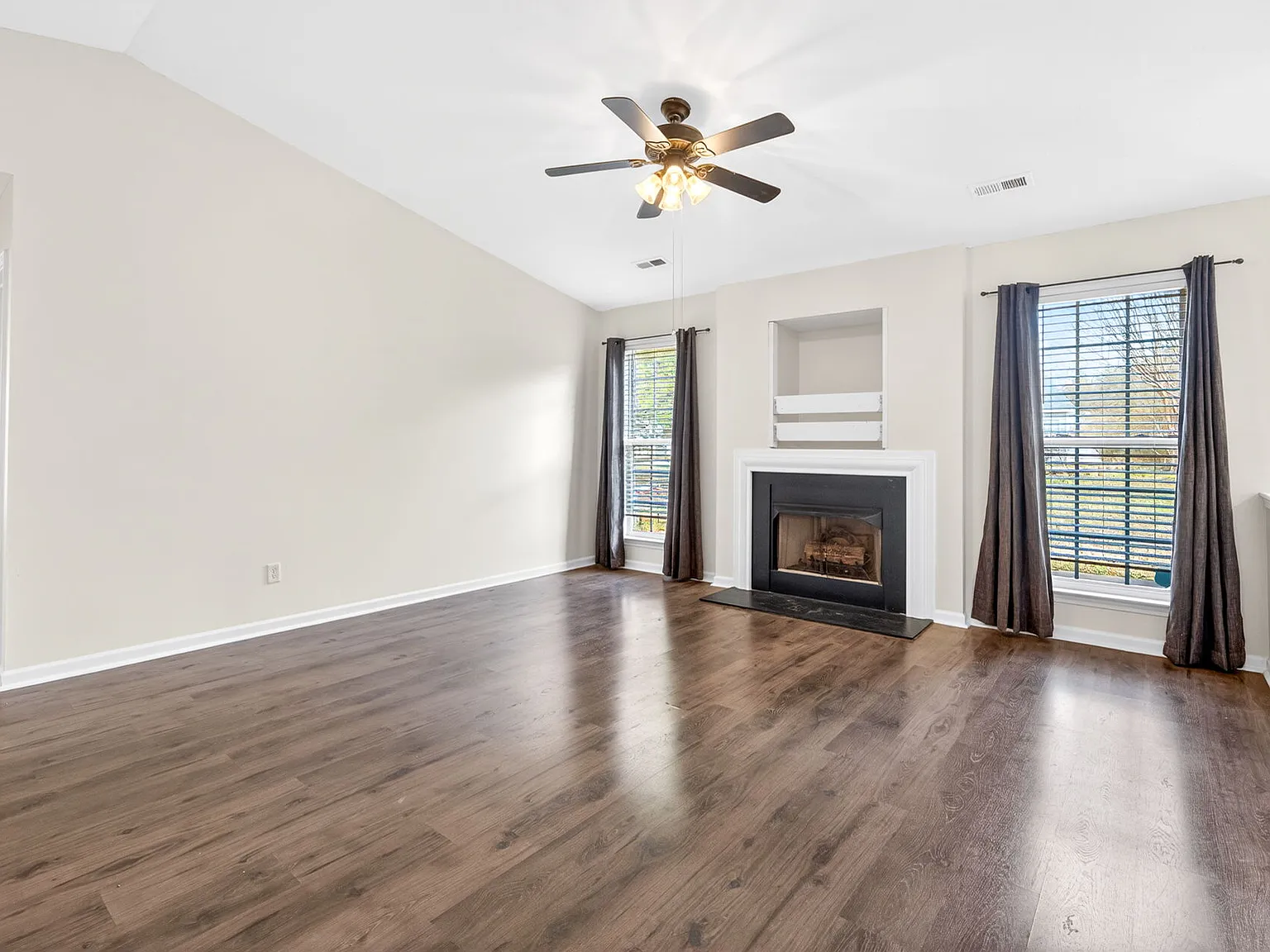 4352 Bubbling Brook Court - 1 — Photo 3