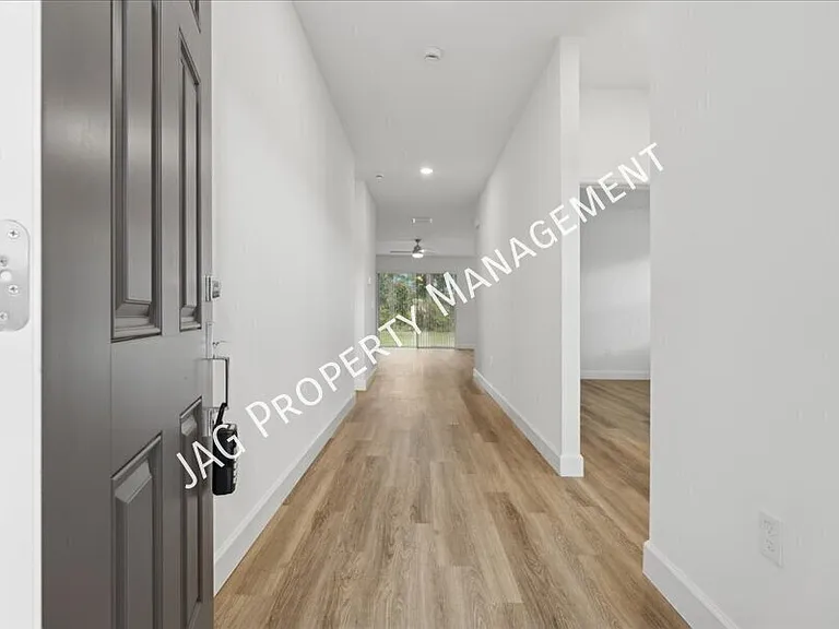 3 Pickering Dr — Photo 4