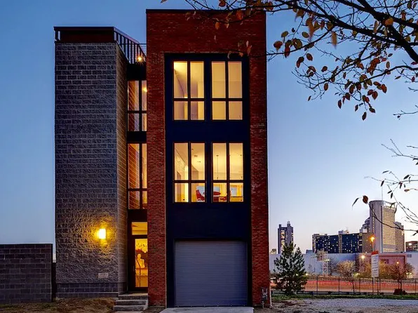 79 E Russell St, Columbus, OH 43215