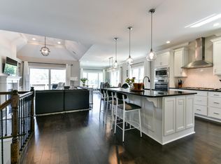 1904 Rivers Landing Dr, Prospect, KY 40059