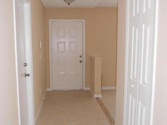 2nd image of 1002 SW Charcoal Ave