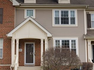 309 Bradbury Ln, Bartlett, IL 60103
