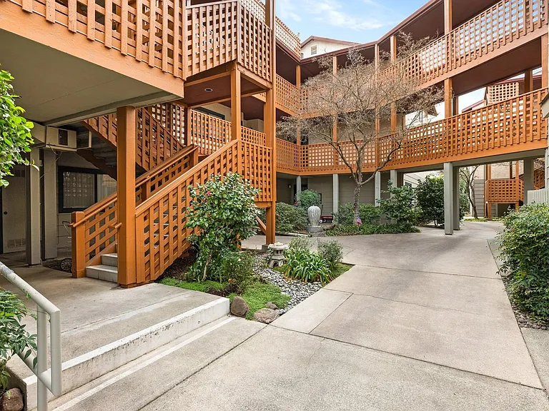 Sierra Sunrise Apartments, a 55+ Community — Photo 3