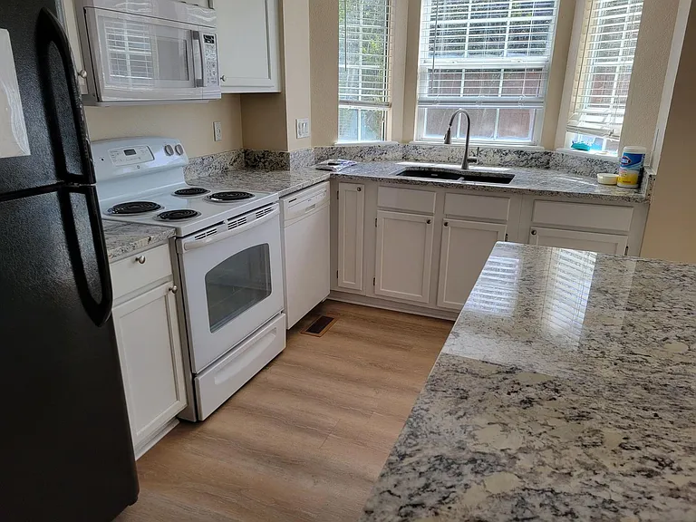 13036 S Stuart Way — Photo 7