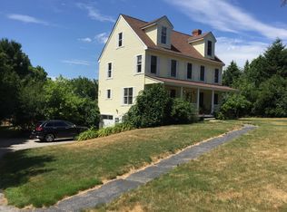 3 William Cir, Stratham, NH 03885