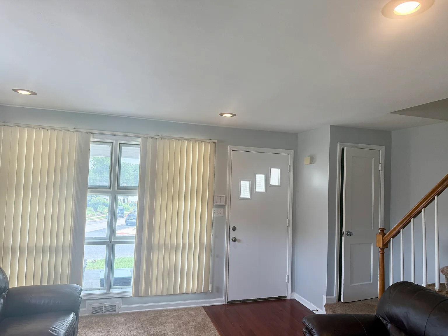 3 bed, 1064 sqft, $2,275 — Photo 2