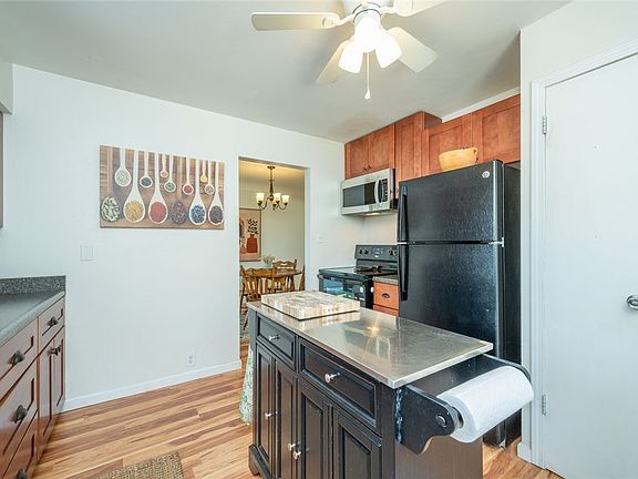 5th image of 3013 48th Pl