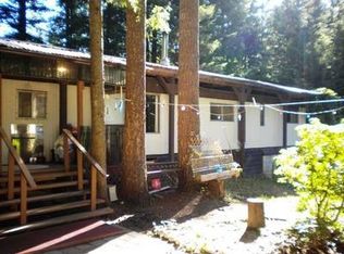 6135 Shamrock Rd, Maple Falls, WA 98266