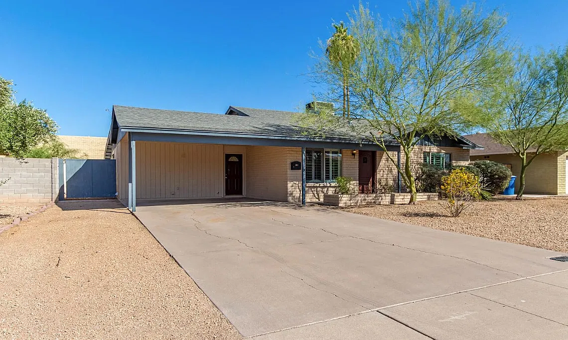 5 bed, 1816 sqft, $675 — Photo 1