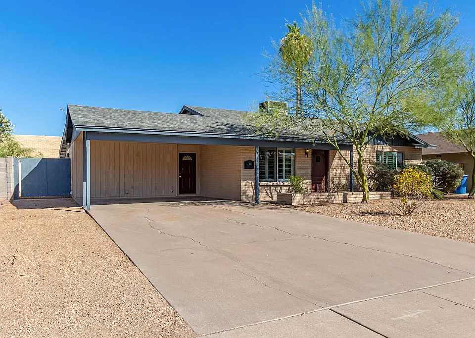 2080 E Greenway Dr #4
