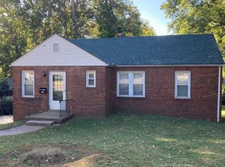121 Osage Dr, Collinsville, IL 62234