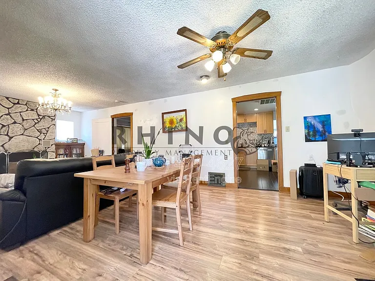 273 E Wilson Ave — Photo 2