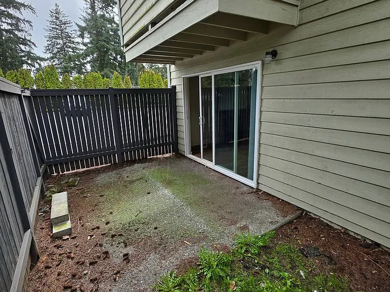 1150 Sunset Blvd NE #116 — Photo 24