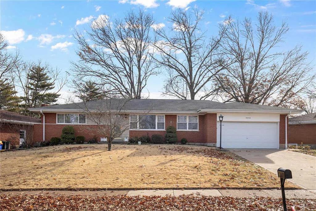 9202 Buxton Dr photo 1