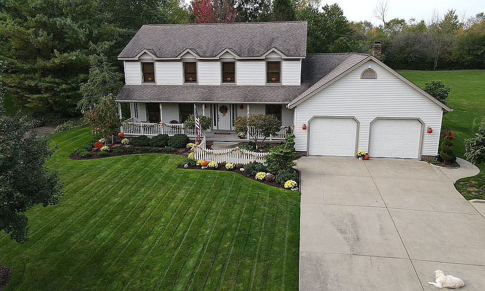 1st image of 350 Shadydale Dr