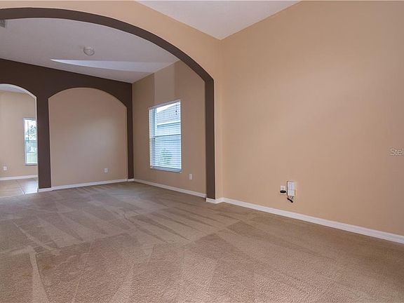 5th image of 1755 Plantation Oak Dr