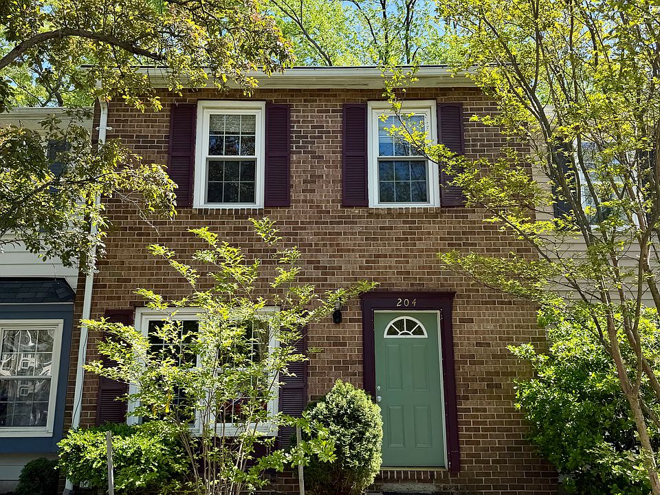 1st image of 204 Michele Cir