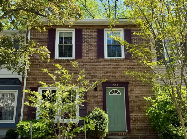 204 Michele Cir, Millersville, MD 21108