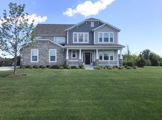 172 Cardinal Dr, Hawthorn Woods, IL 60047