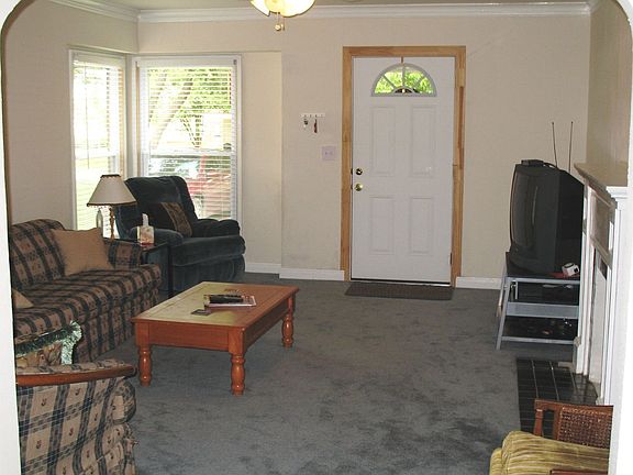 2nd image of 3216 Glenwood Ave