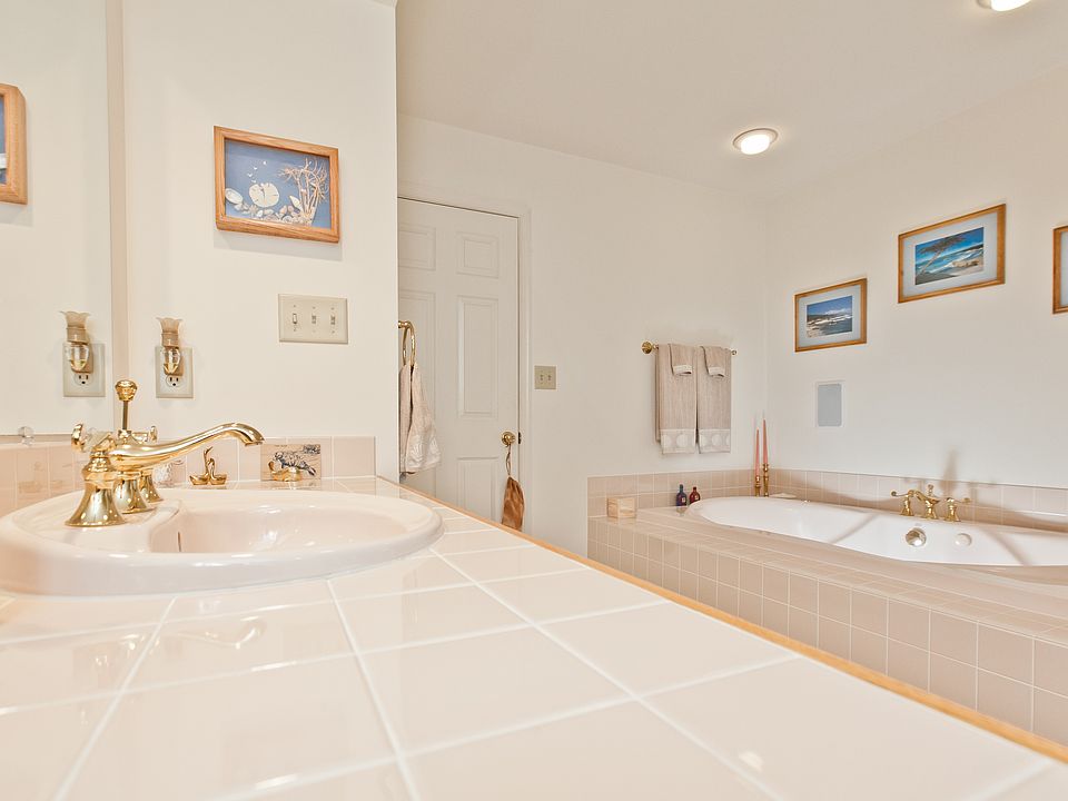 1st image of 3 Whittier Hts