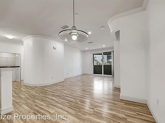 4th image of 1225 Island Ave Unit 304