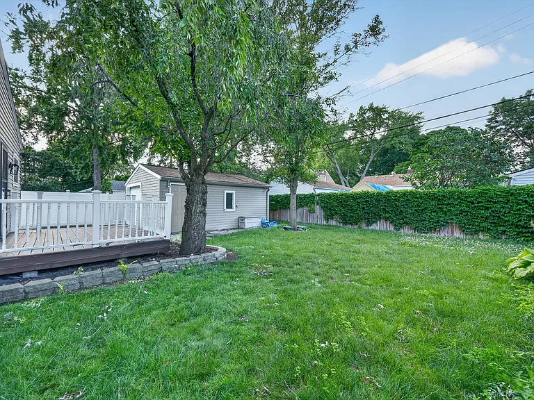 2115 E Hudson Ave — Photo 49