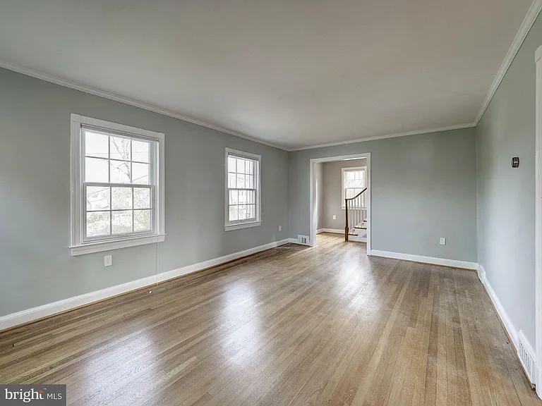 5208 Glenwood Rd — Photo 11
