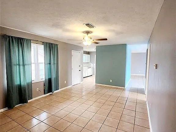 3rd image of 3808 Overlook Dr