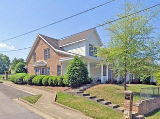 128 Bogard Ln, Clarksville, TN 37040