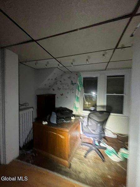 5th image of 562 2nd Avenue