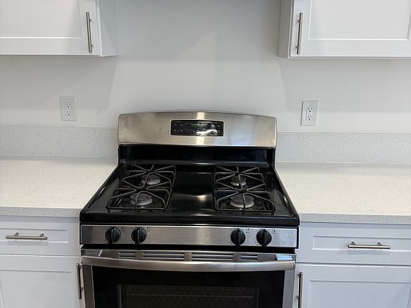 4th image of 1486 W Heritage Way