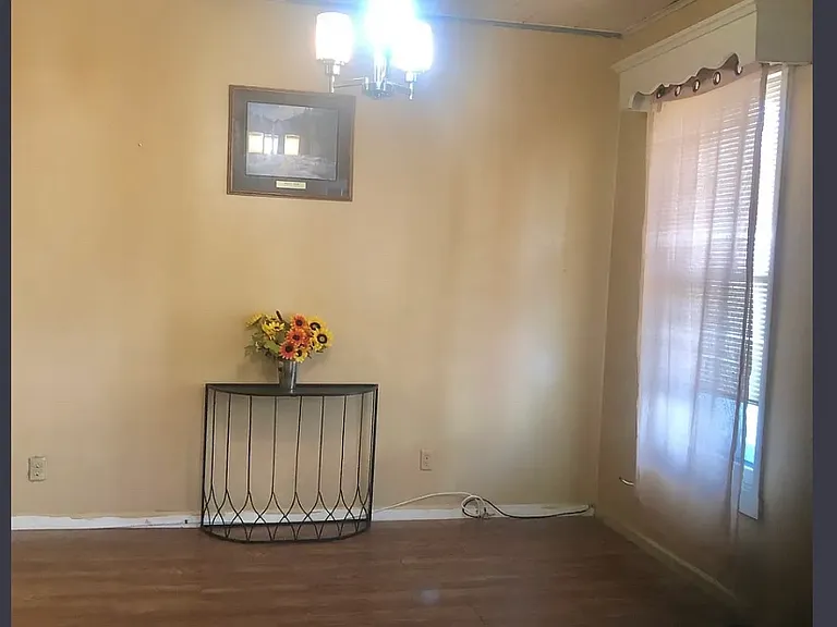 106 Lancaster St #1 — Photo 8