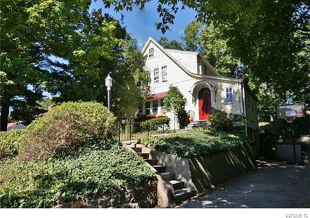 1st image of 51 Devries Ave