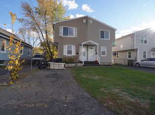 29 Rita Ave, Bridgeport, CT 06606