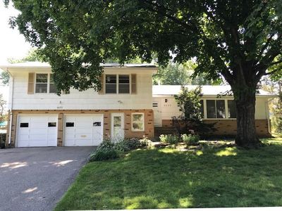 6633 Brittany Rd, Edina, MN, 55435